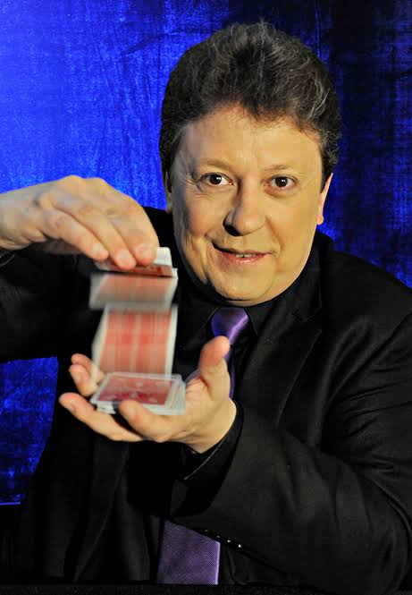 Aforo completo. 14 de Febrero 2026. 20:00H. Henry Evans